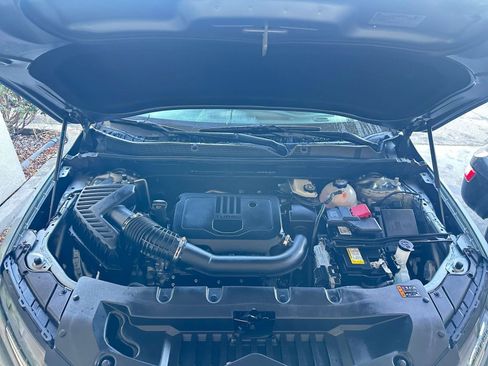 Used 2025 Chevrolet Blazer LT image 32