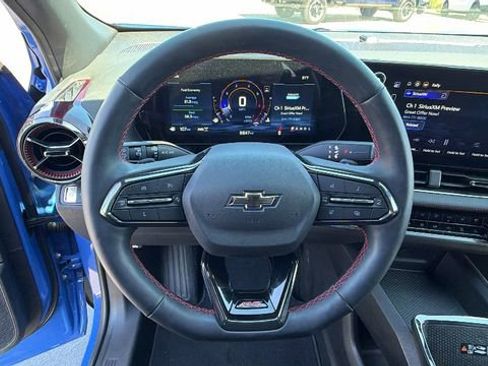 Used 2025 Chevrolet Equinox RS w/ Convenience Package III AWD/4WD image 26