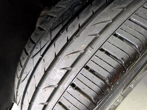 Used 2023 Genesis GV70 2.5T w/ Sport Prestige Package image 17