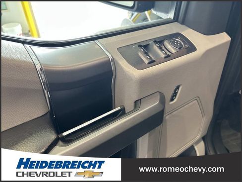 Used 2017 Ford F150 XLT w/ Equipment Group 302A Luxury AWD/4WD image 11