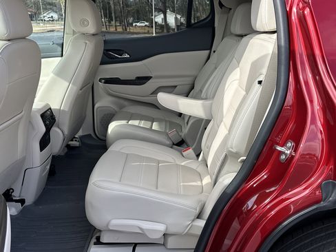 Used 2023 GMC Acadia Denali w/ Denali Ultimate Package image 16