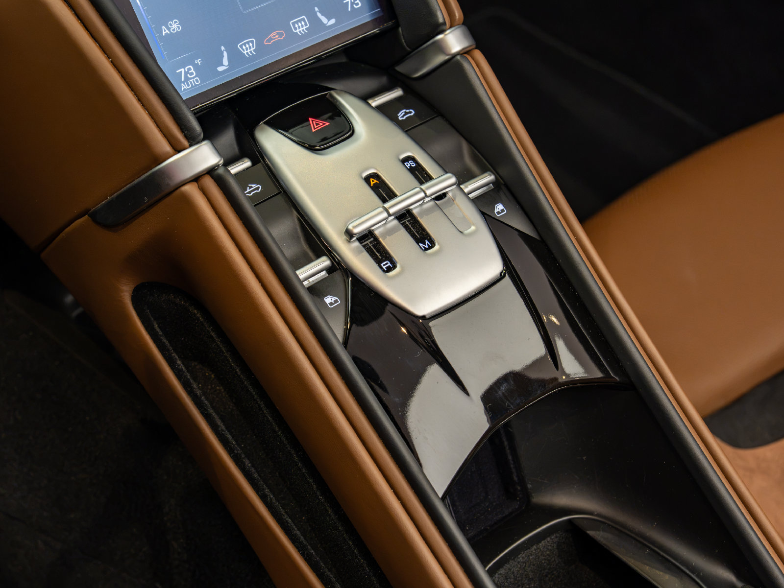 Used 2025 Ferrari Roma Spider RWD image 17