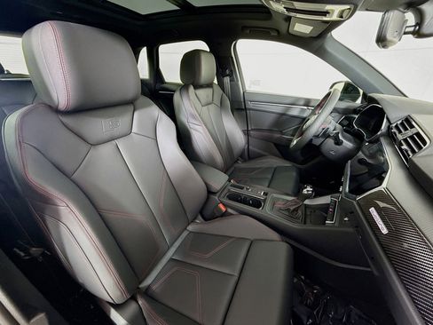 Certified 2025 Audi Q3 2.0T Premium Plus w/ Premium Plus Package image 28