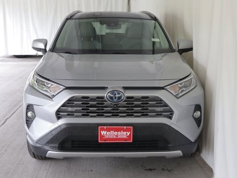 Used 2019 Toyota RAV4 Limited AWD/4WD image 6