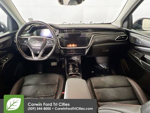 Used 2023 Chevrolet Bolt EUV Premier w/ Redline Edition image 7