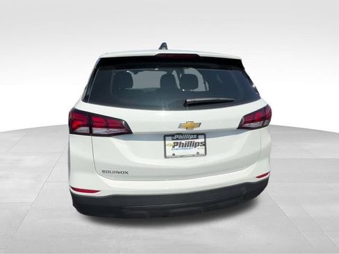 Certified 2024 Chevrolet Equinox LS FWD image 5