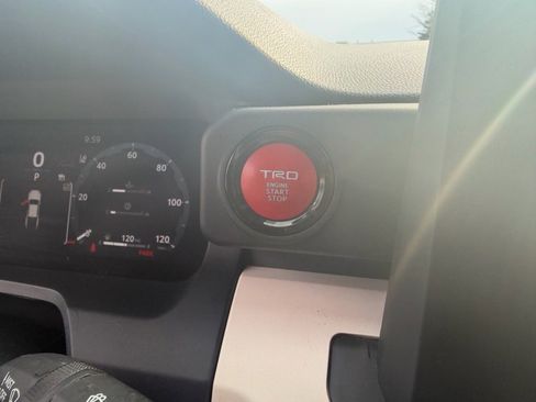 Used 2024 Toyota Tacoma TRD Off-Road image 24