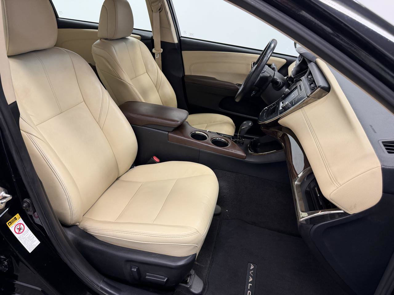 Used 2015 Toyota Avalon XLE Premium FWD image 13