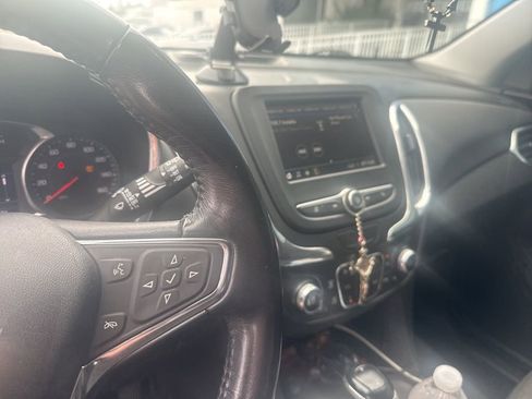 Used 2019 Chevrolet Equinox LT image 21