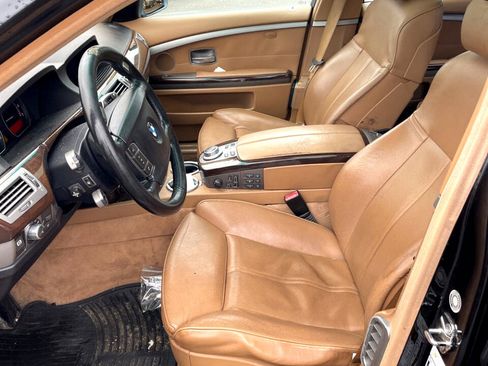 Used 2007 BMW 750i image 17