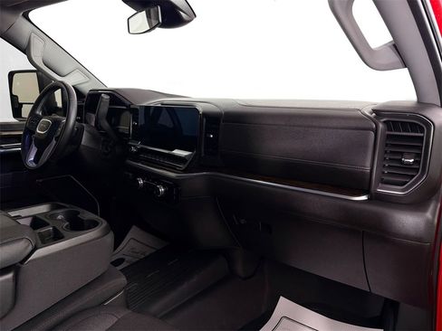 Used 2024 GMC Sierra 2500 SLE image 26