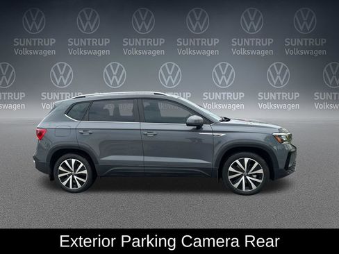 Used 2023 Volkswagen Taos SE FWD image 8