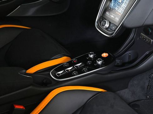 New 2026 McLaren GTS image 22