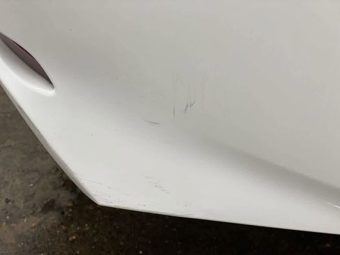 Used 2021 Toyota Camry SE image 32