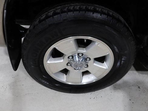 Used 2008 Toyota 4Runner SR5 w/ SR5 Extra Value Pkg 1 RWD image 36