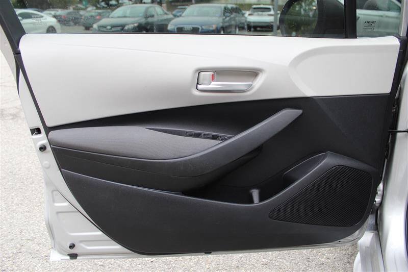 Used 2021 Toyota Corolla LE w/ Carpet Mat Package (TMS) FWD image 11