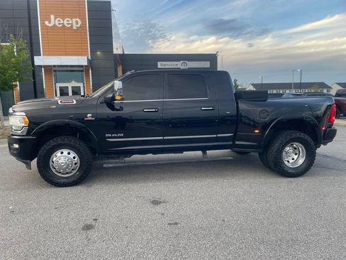 Used 2020 RAM 3500 Limited w/ Max Tow Package AWD/4WD image 8