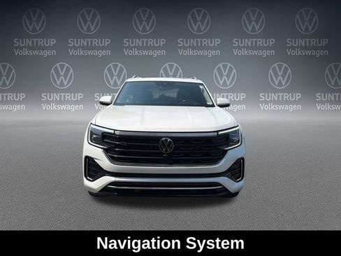 Used 2024 Volkswagen Atlas SEL Premium R-Line AWD/4WD image 9