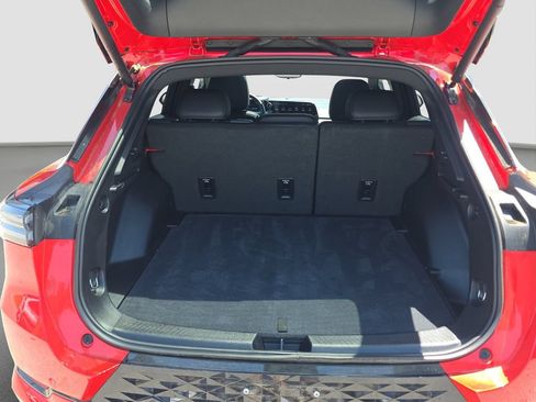 Used 2025 Chevrolet Equinox EV RS w/ Convenience Package II FWD image 17