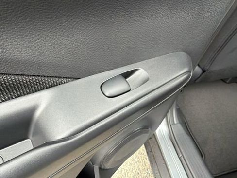 New 2025 Nissan Kicks Play S image 15