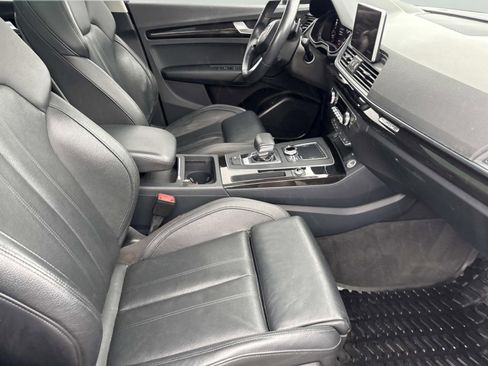 Used 2018 Audi Q5 2.0T Premium Plus w/ Premium Plus Package image 23