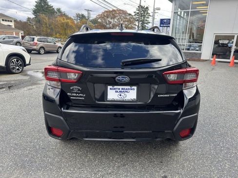 Used 2023 Subaru Crosstrek 2.0i Premium image 4