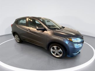 Used 2018 Honda HR-V LX image 1