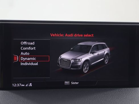Used 2018 Audi Q7 2.0T Premium Plus w/ Premium Plus Package AWD/4WD image 38