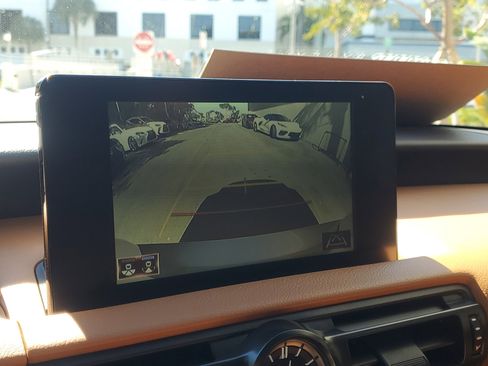 Used 2023 Lexus IS 300 w/ Comfort Package image 27