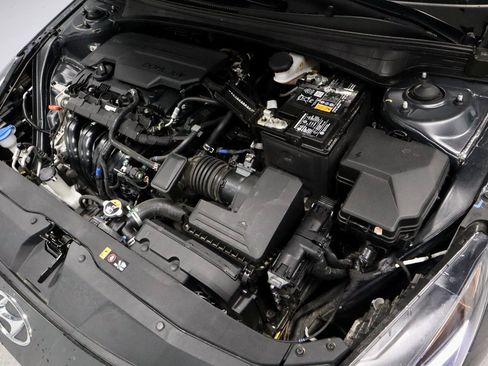 Certified 2023 Hyundai Elantra SEL image 17