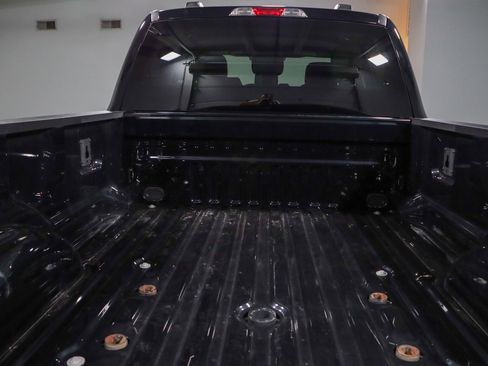 Used 2023 Ford F350 XLT AWD/4WD image 29