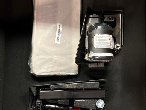 Used 2018 Porsche 911 Turbo S image 59