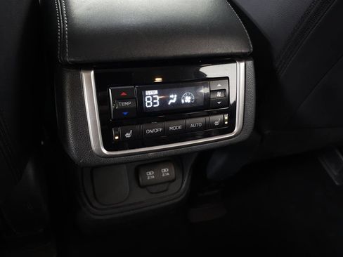 Used 2019 Subaru Ascent Limited image 27