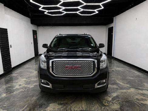 Used 2015 GMC Yukon SLT AWD/4WD image 3