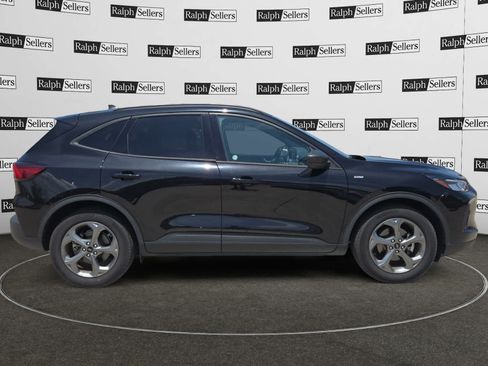 Used 2025 Ford Escape ST-Line FWD image 6