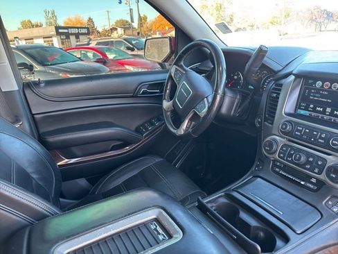 Used 2018 GMC Yukon Denali w/ Denali Ultimate Package image 12