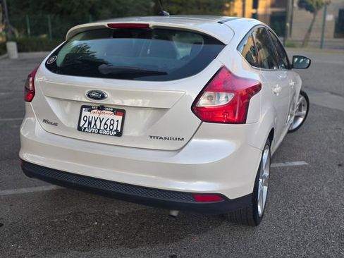 Used 2012 Ford Focus Titanium w/ Titanium Handling Pkg FWD image 12