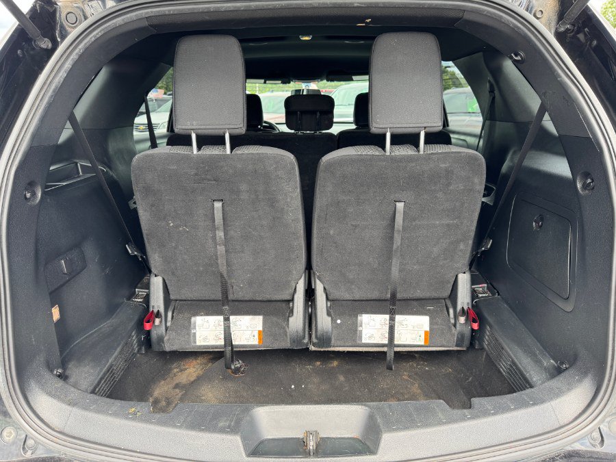 Used 2018 Ford Explorer XLT AWD/4WD image 18