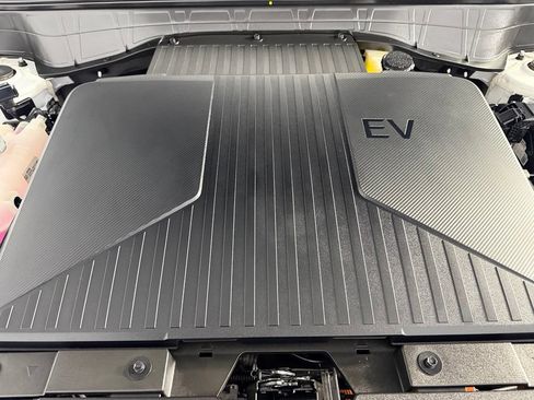 Used 2024 Hyundai Kona SEL FWD image 35