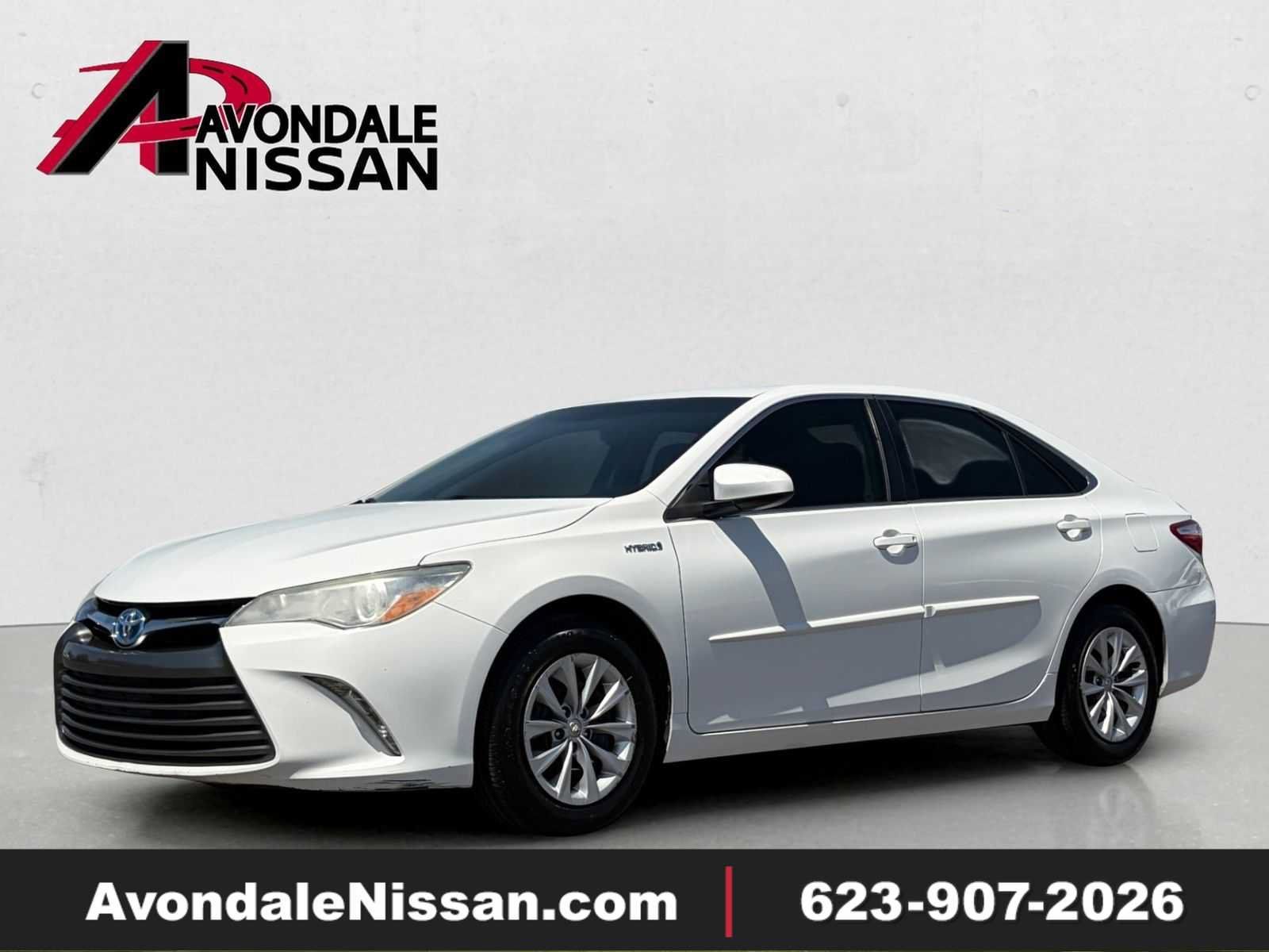 Used 2017 Toyota Camry LE FWD image 1