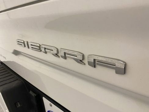 Used 2023 GMC Sierra 1500 AT4 w/ AT4 Premium Package AWD/4WD image 33