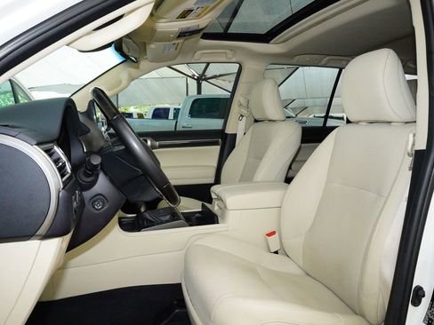 Used 2023 Lexus GX 460 Premium w/ Premium Package image 29