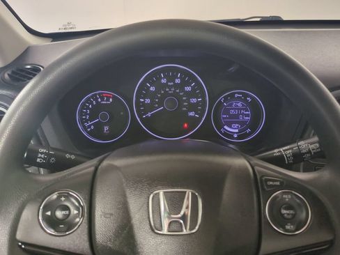 Used 2018 Honda HR-V LX image 32