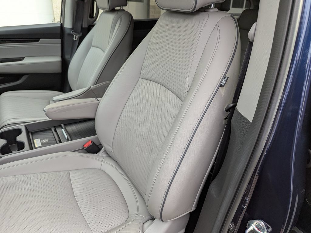 Used 2023 Honda Odyssey Elite image 20