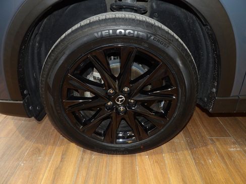 Certified 2022 MAZDA CX-5 Carbon Edition image 10