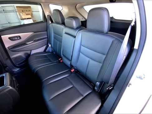 Used 2022 Nissan Murano SV w/ SV Midnight Edition Package image 20