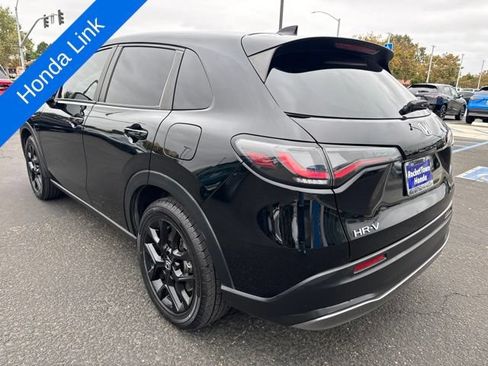 Used 2023 Honda HR-V Sport image 2
