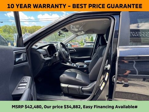 New 2025 Mitsubishi Outlander ES image 8