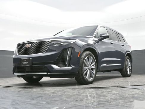 New 2025 Cadillac XT6 Premium Luxury w/ Technology Package image 19