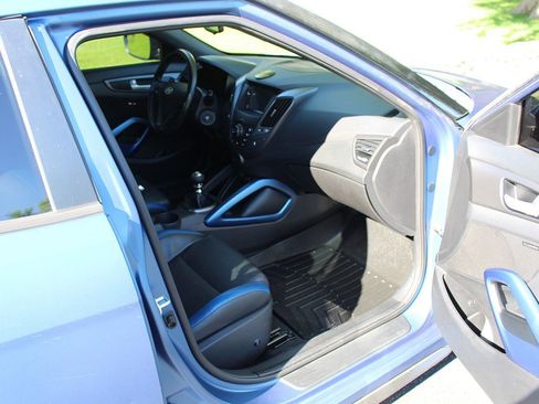 Used 2016 Hyundai Veloster Rally Edition image 16